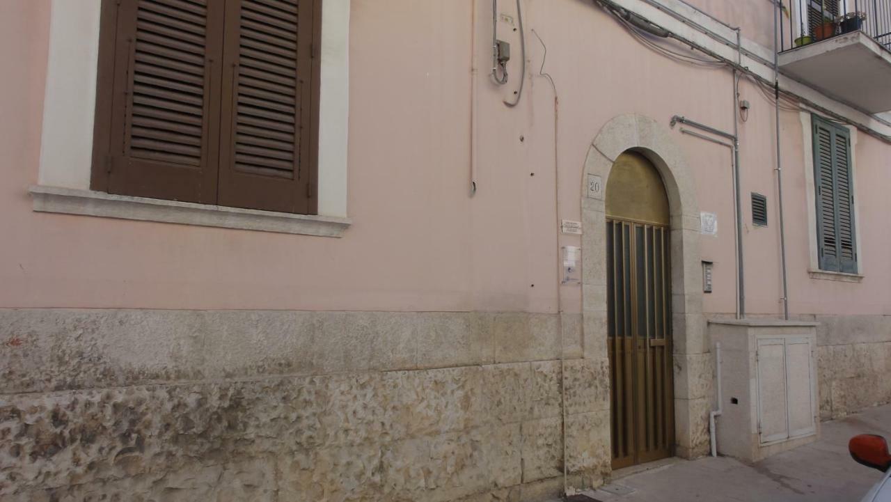 Casa Vacanze La Scalinata Bisceglie Exterior foto
